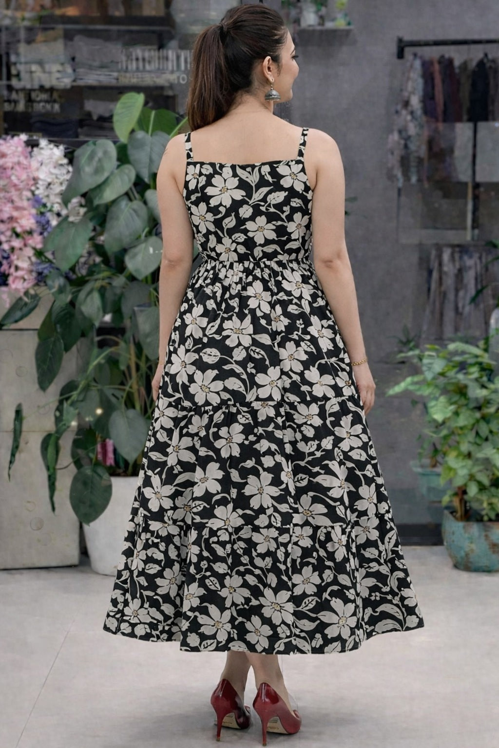 Designer sleeveless black floral dress with Pocket