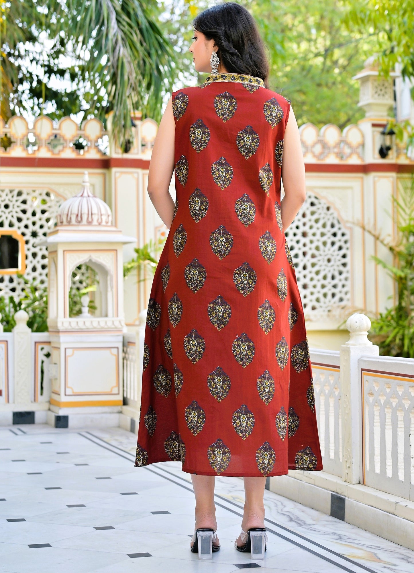 Maroon Floral Sleeveless Kurti with Pocket